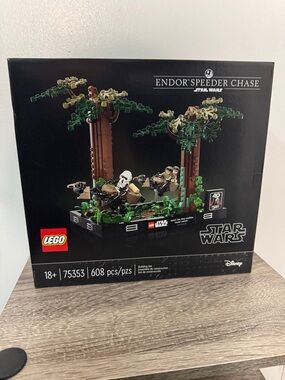 LEGO 75353 Star Wars Endor Speeder Chase Diorama NWT
